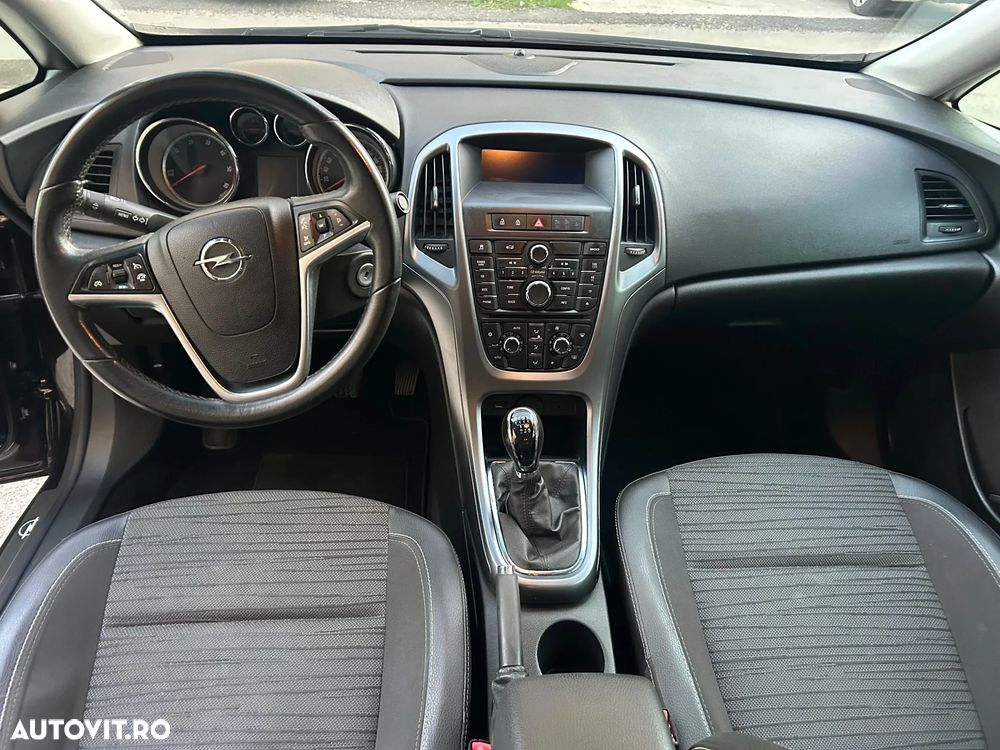 Opel Astra - 11