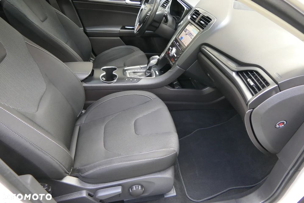 Ford Mondeo 2.0 Ti-VCT Titanium - 21