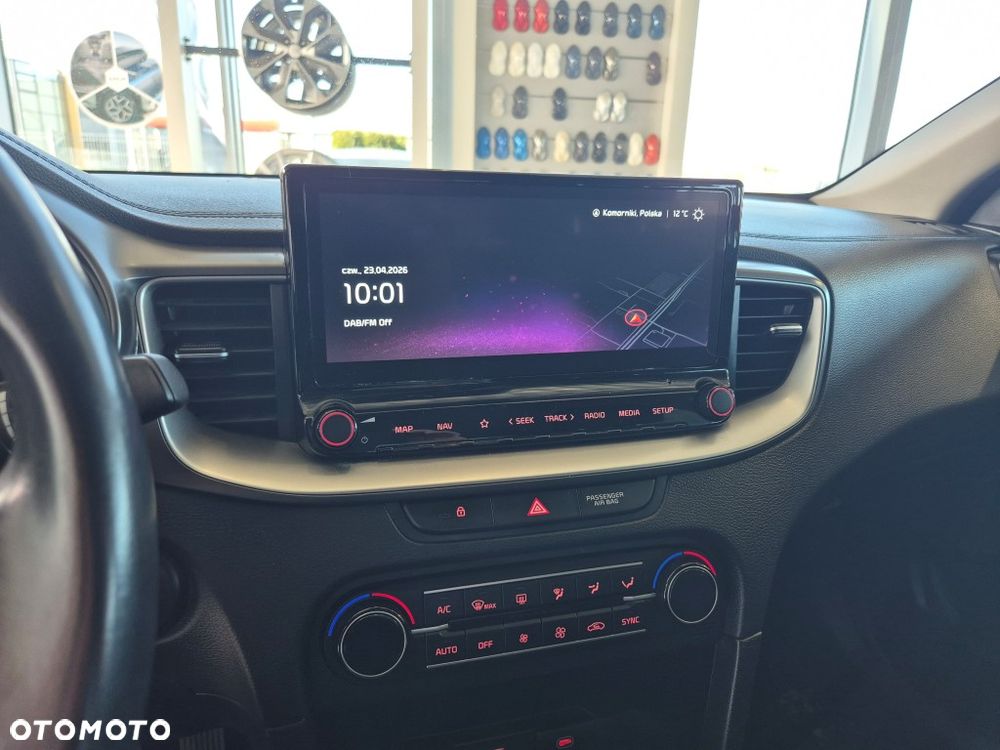 Kia Ceed 1.5 T-GDI M - 12