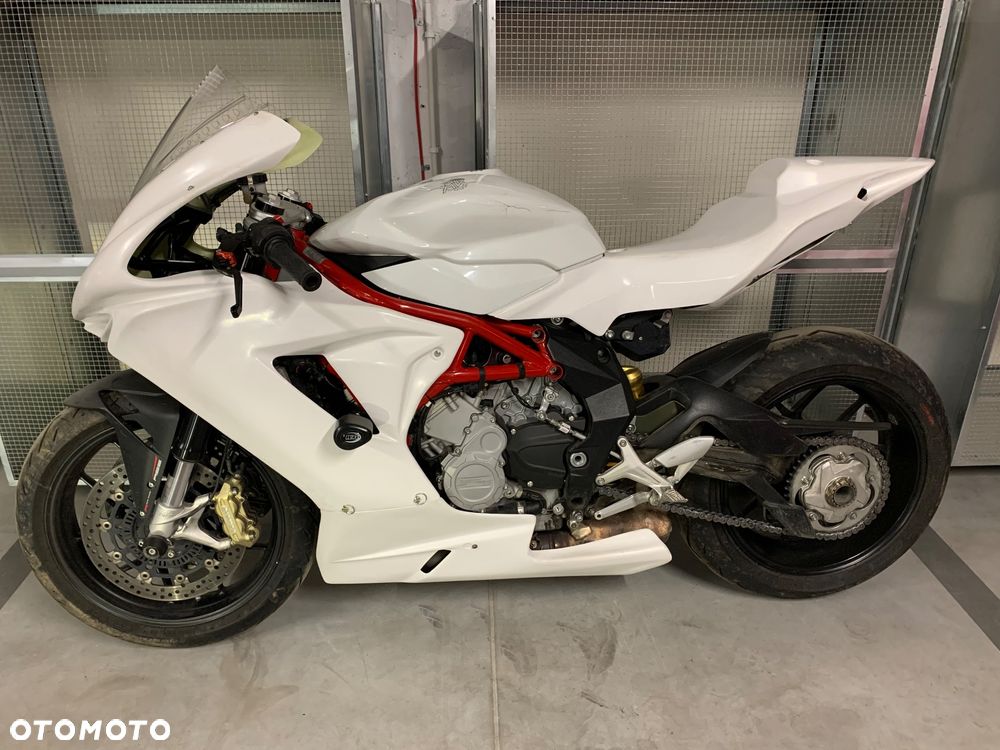 MV AGUSTA F3 - 2