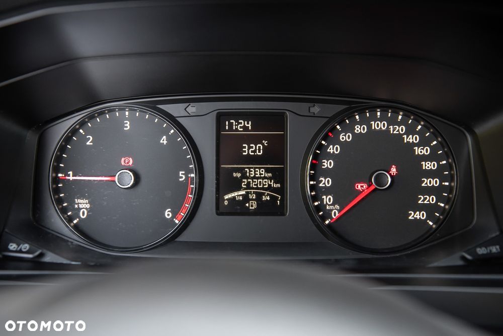 Volkswagen Transporter - 16
