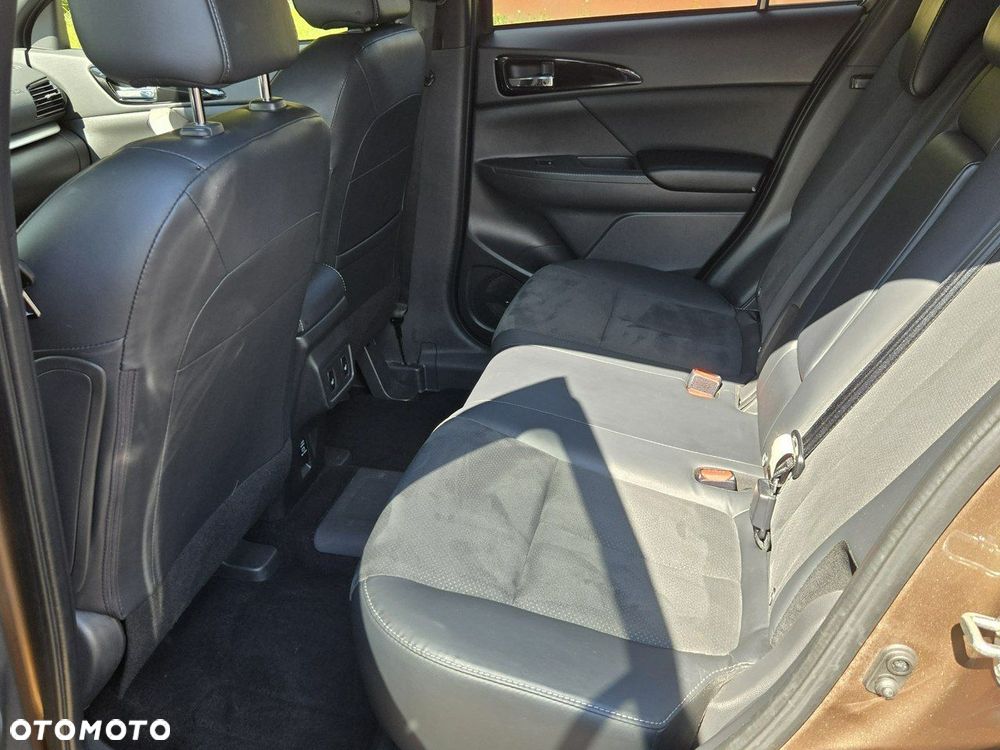 Mitsubishi Eclipse Cross - 16