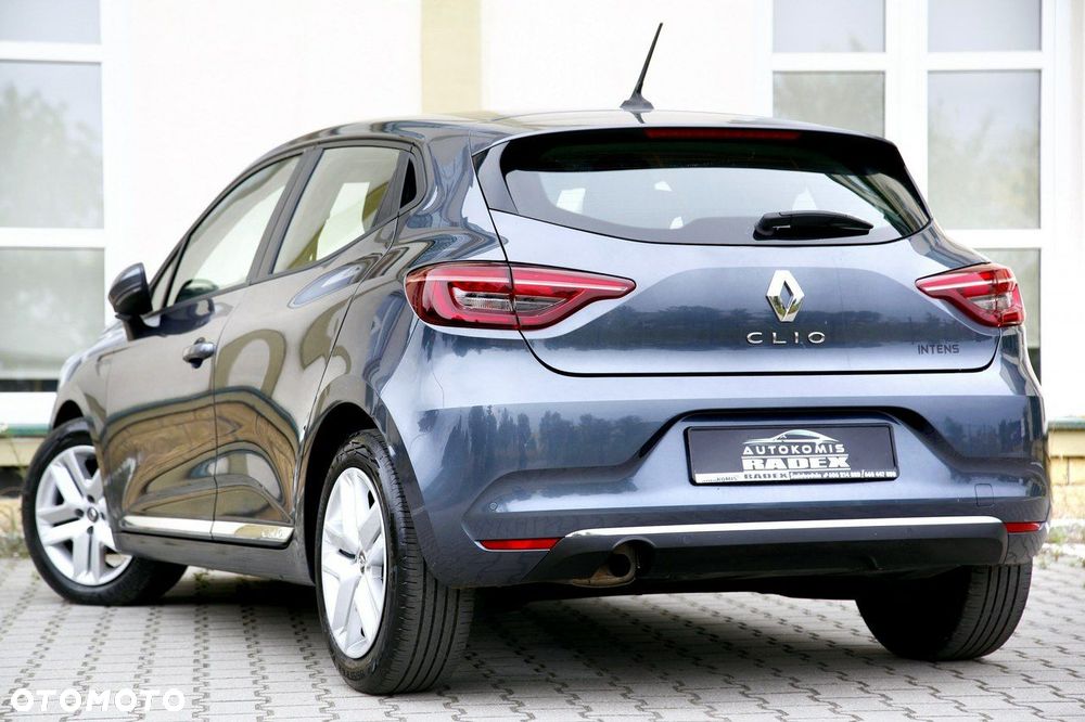 Renault Clio - 22