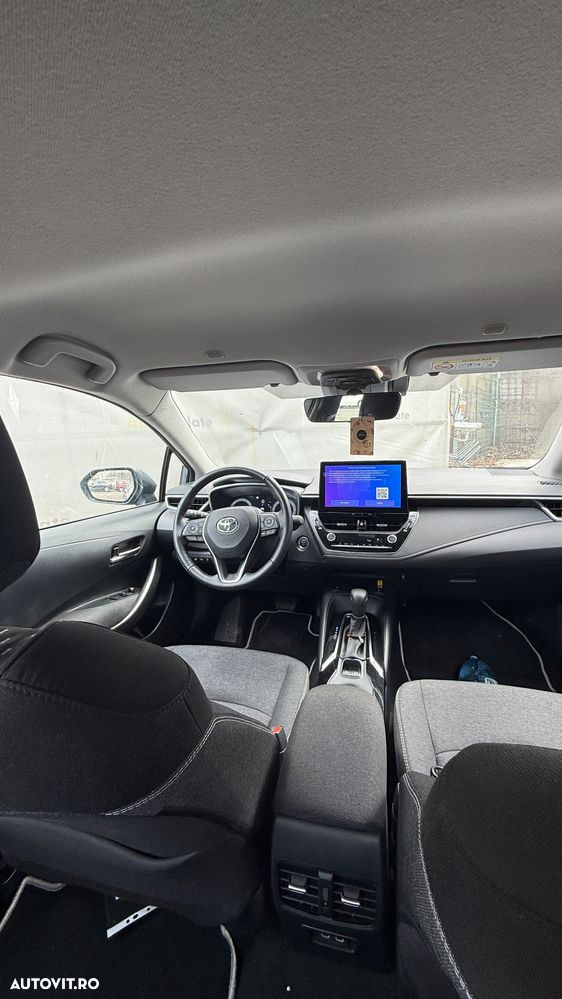 Toyota Corolla 1.8 HSD Business - 10