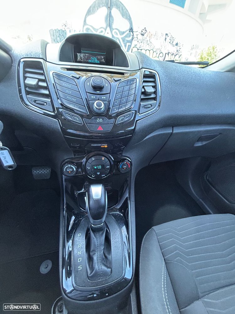 Ford Fiesta 1.0 T EcoBoost Titanium PowerShift - 21
