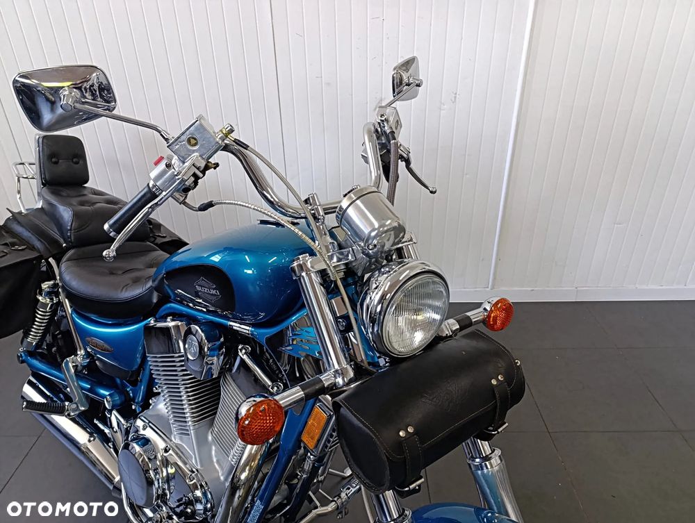 Suzuki Intruder - 15