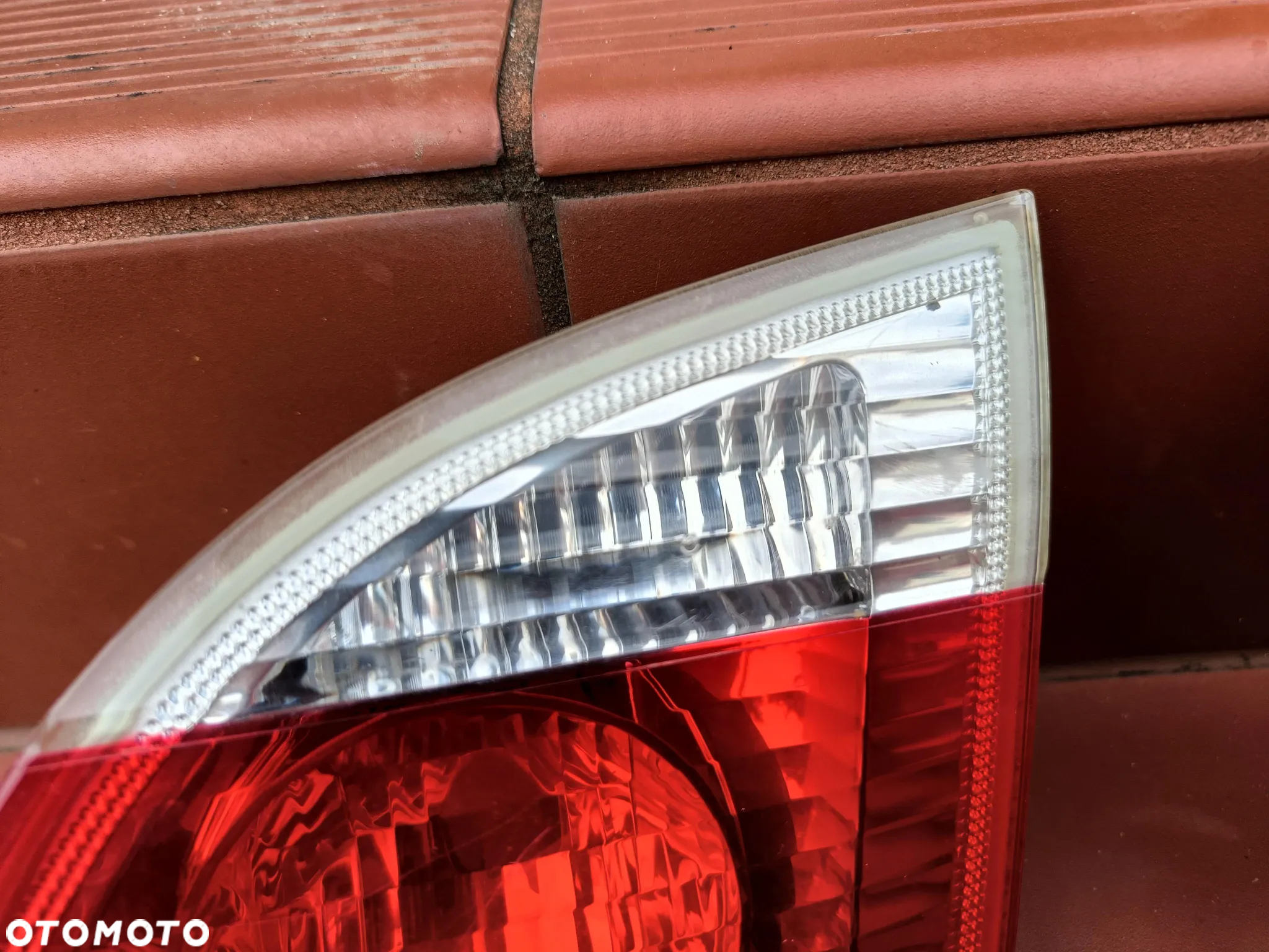 BMW E60 E61 KOMBI LAMPA TYLNA TYŁ W KLAPĘ LEWA PRAWA - 5