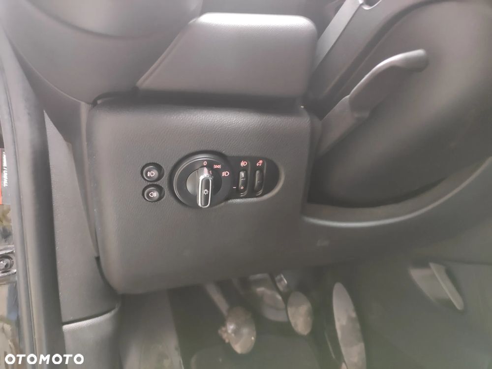 MINI ONE Standard - 13