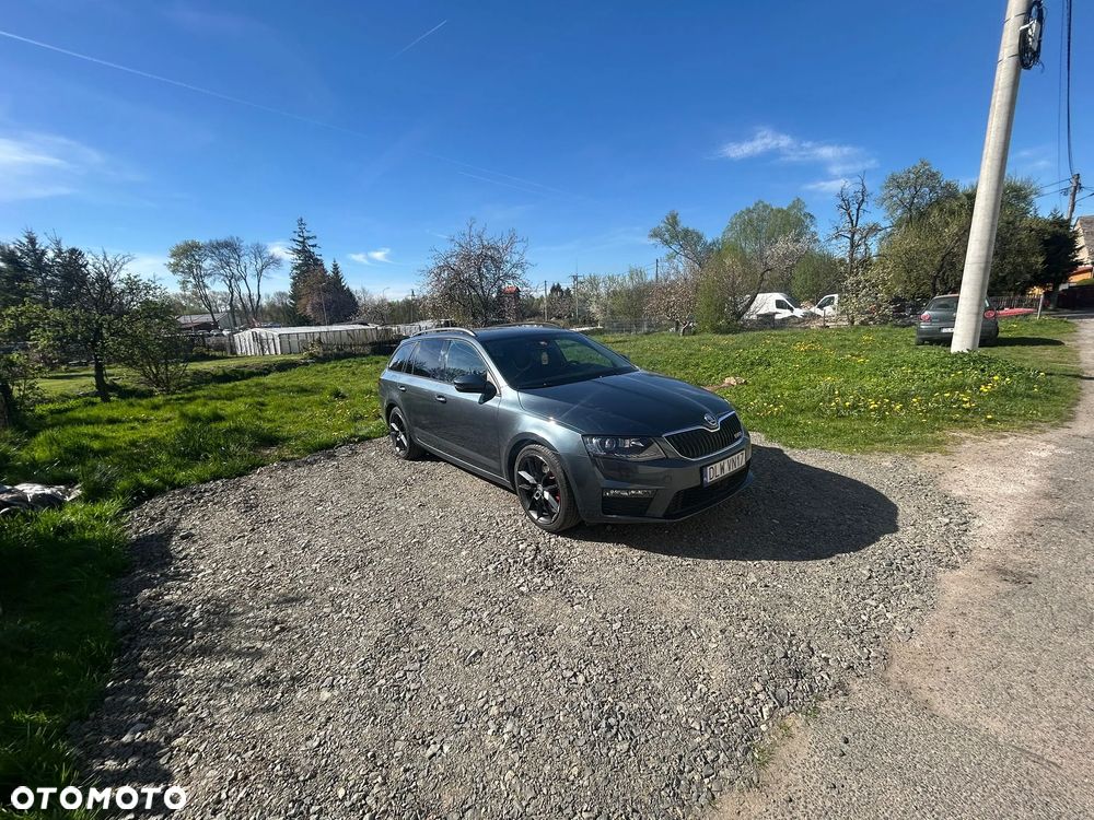 Skoda Octavia 2.0 TDI 4x4 DSG RS - 1