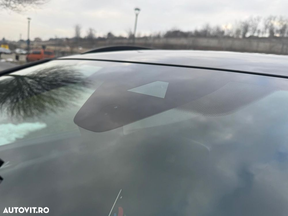 Volkswagen Golf 2.0 TDI SCR DSG Life - 27