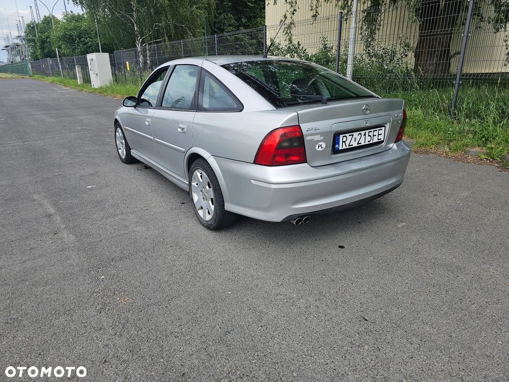 Opel Vectra - 4