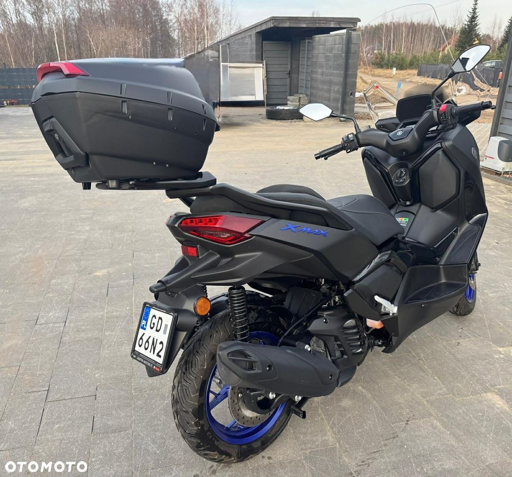 Yamaha X-max - 4