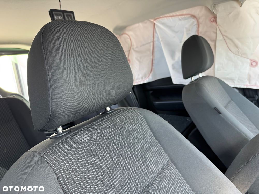 Volkswagen Caddy 2.0 TDI DSG - 11