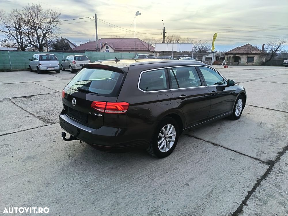 Volkswagen Passat 2.0 TDI DSG (BlueMotion Technology) Comfortline - 14