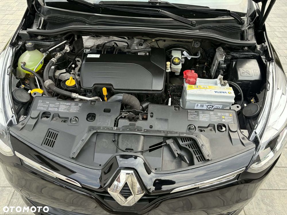 Renault Clio 1.2 16V 75 Collection - 15