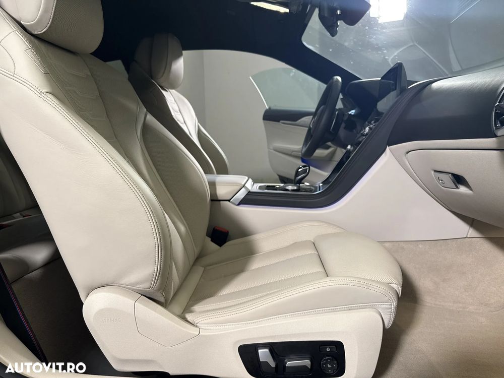 BMW M8 2023 — imagine 11