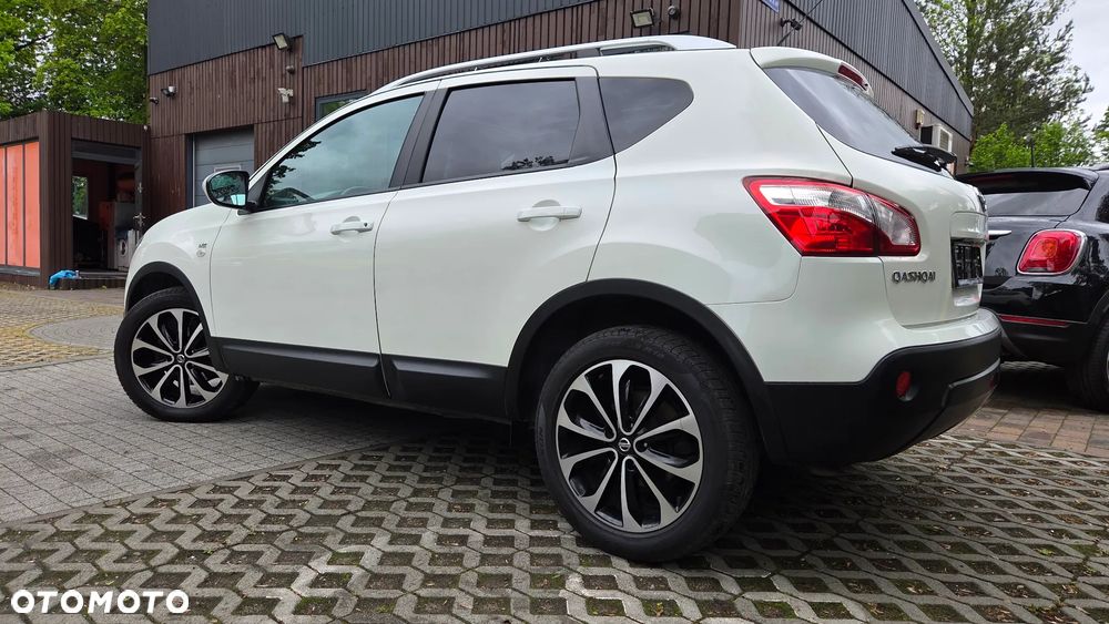 Nissan Qashqai 2.0 dCi 4 x 4 DPF tekna - 4