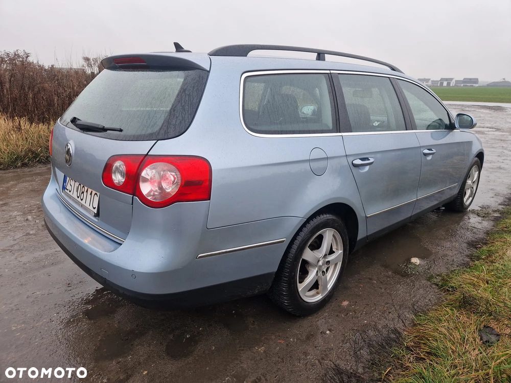 Volkswagen Passat 2.0 TDI DPF DSG Comfortline - 9