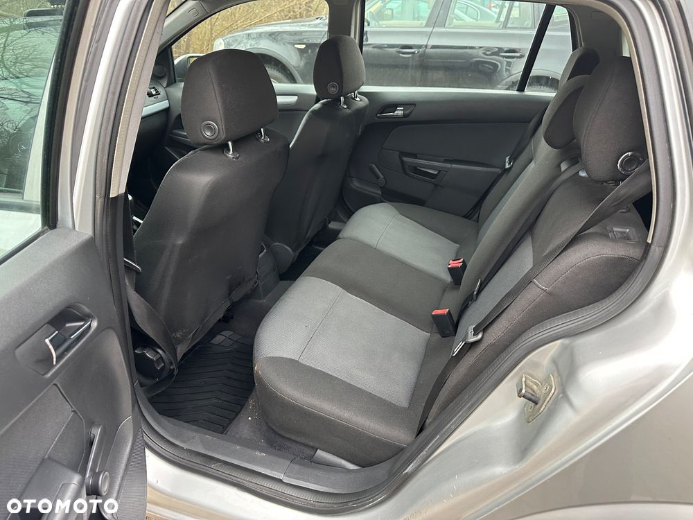 Opel Astra 1.7 CDTI - 9