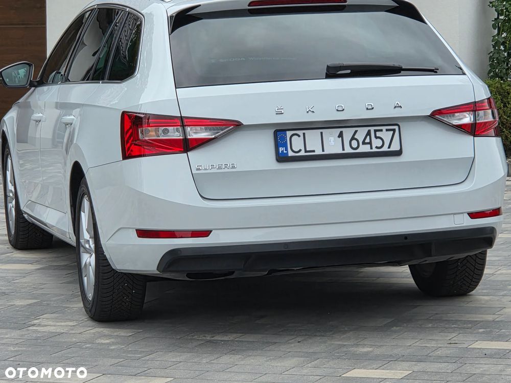 Skoda Superb 2.0 TDI SCR Style DSG - 39