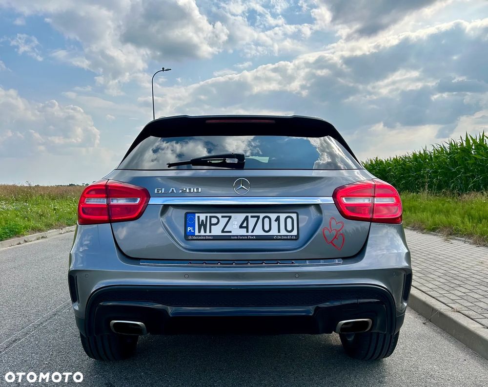 Mercedes-Benz GLA - 6