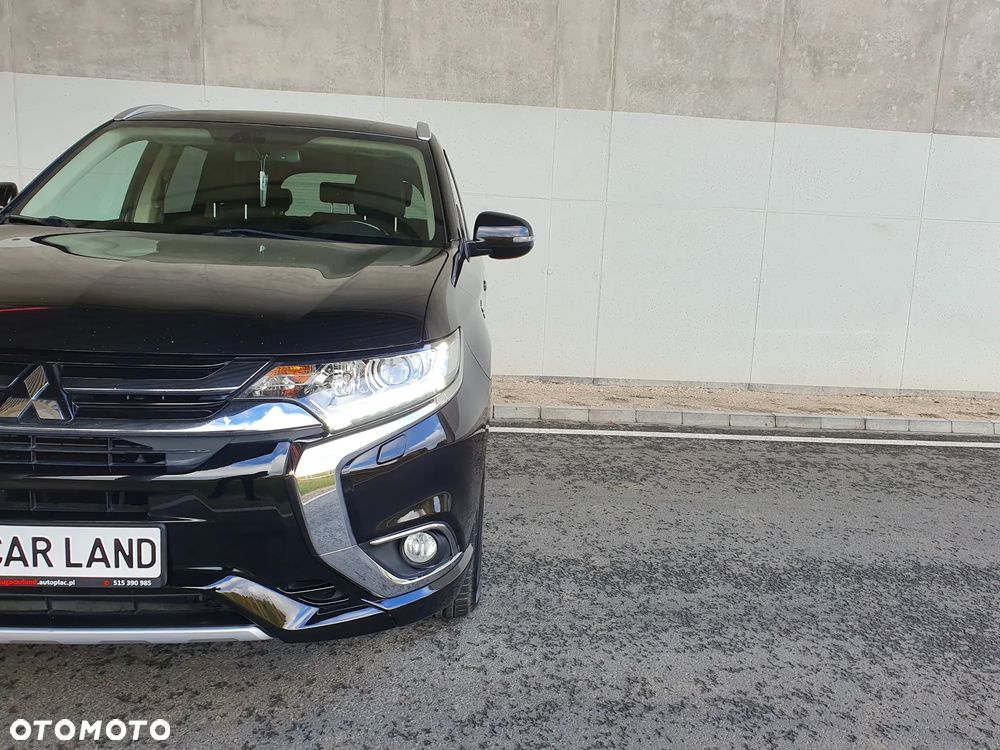 Mitsubishi Outlander Instyle NAVI - 10