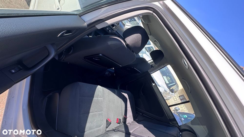 Volkswagen Golf Plus - 10
