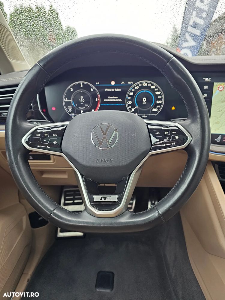 Volkswagen Touareg V6 TDI 4MOTION R-Line - 36