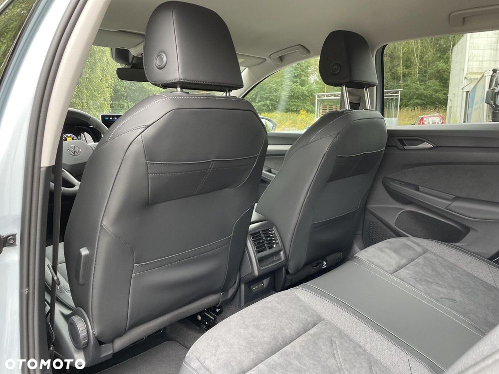 Volkswagen Golf - 16
