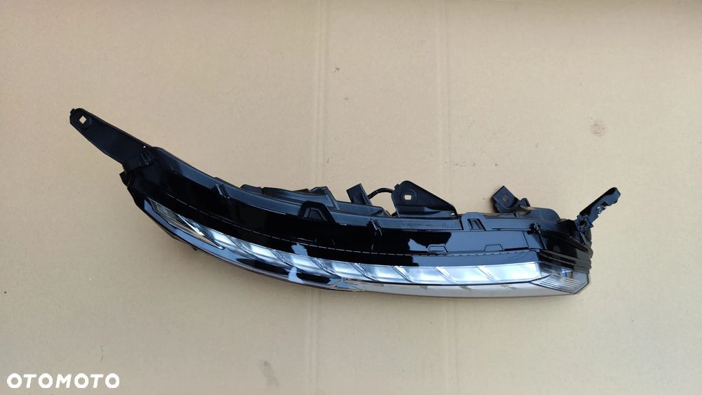 Mitsubishi Eclipse Cross Lift 21- Lampa LED DRL Kierunkowskaz Prawa Oryginał - 3