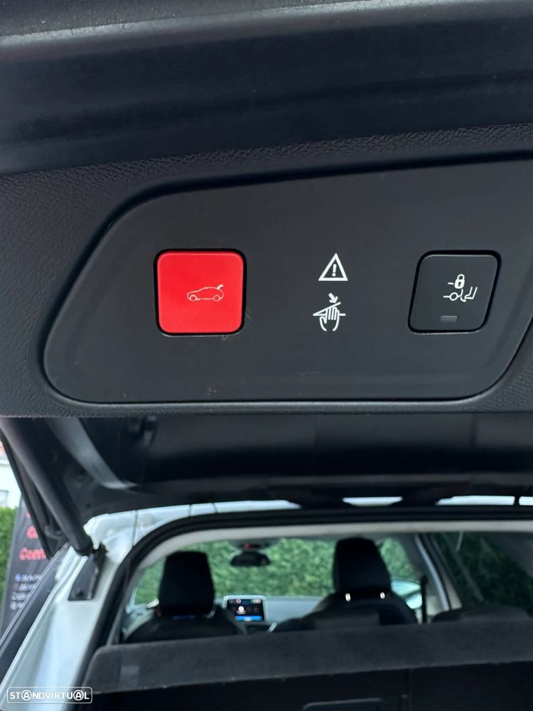 Peugeot 3008 PureTech 130 Stop & Start GPF Allure - 23