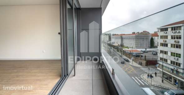 Apartamento T3 na  Boavista – Onde a Sofisticação e a Centralidade se - Grande imagem: 2/6