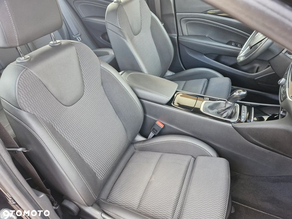 Opel Insignia 2.0 CDTI Cosmo S&S - 13