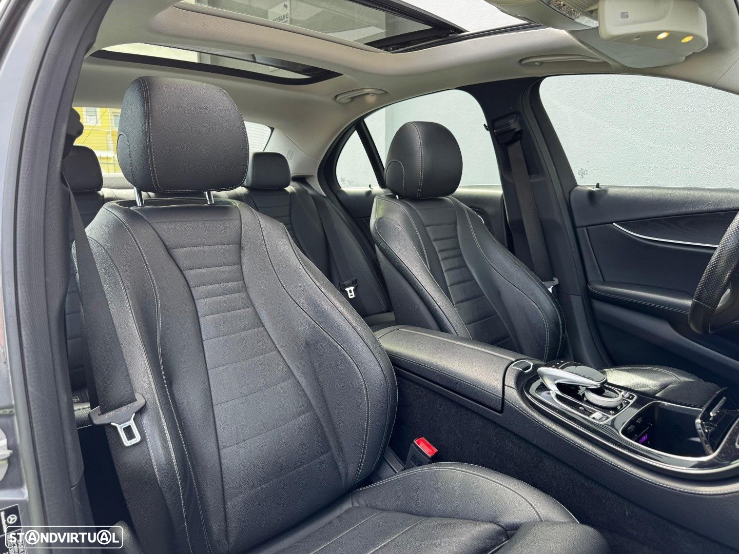 Mercedes-Benz E 220 d T 9G-TRONIC - 4