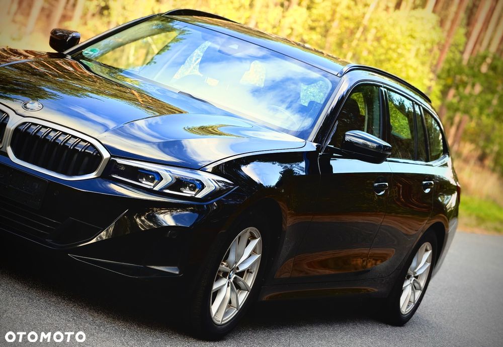 BMW Seria 3 2022 photo 5