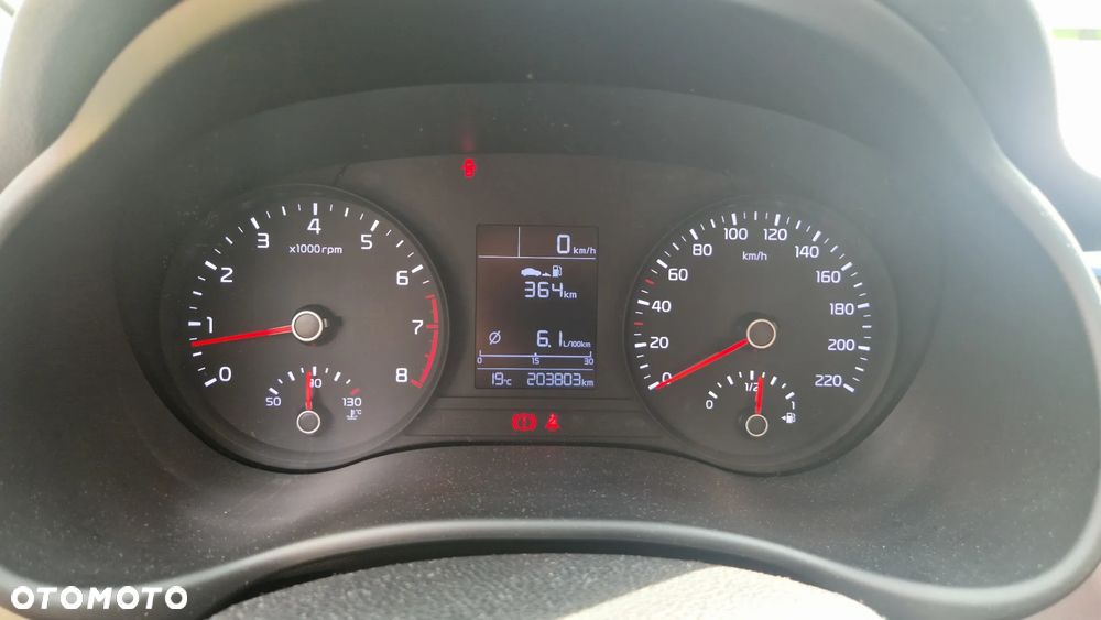 Kia Stonic 1.4 L - 13