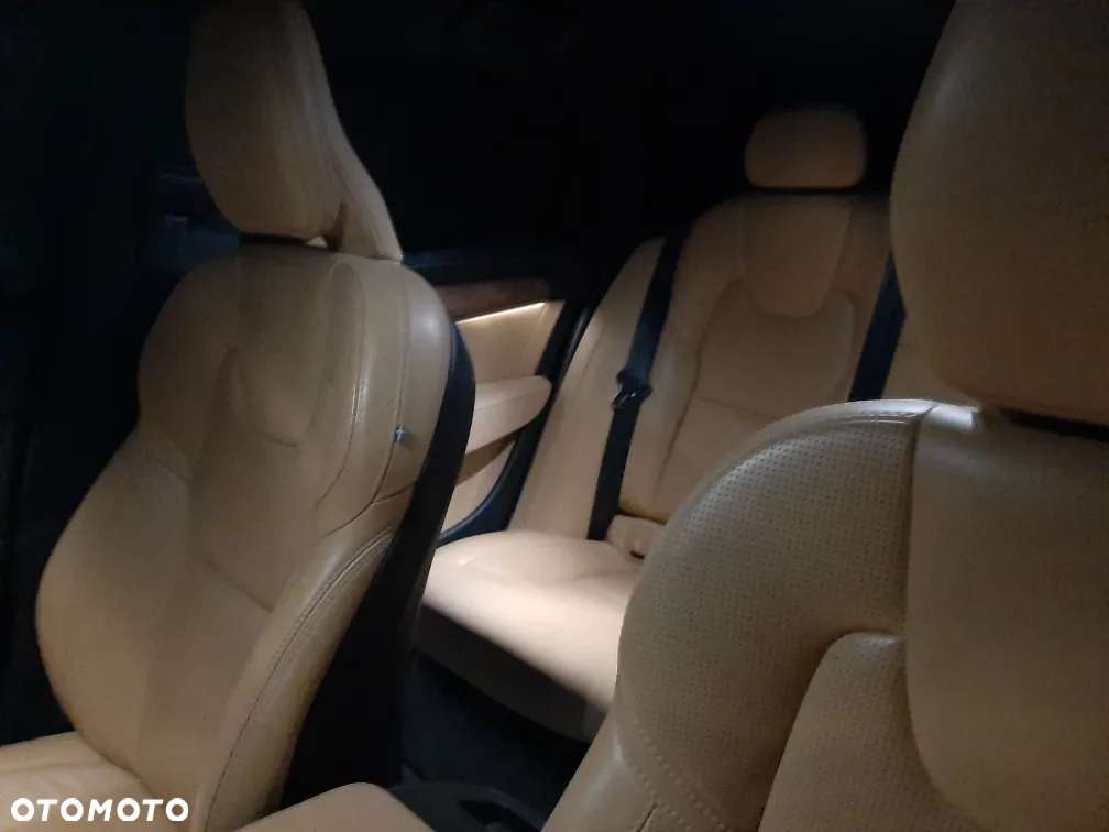 Volvo S90 D4 Inscription - 25