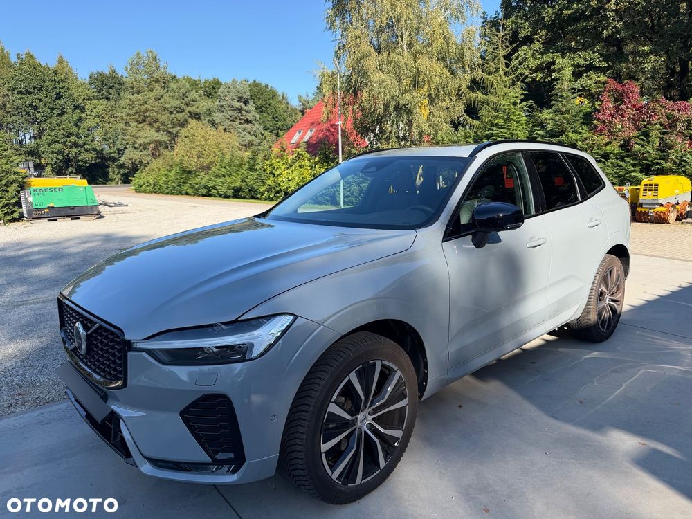 Volvo XC 60 B5 B AWD Plus Dark - 3