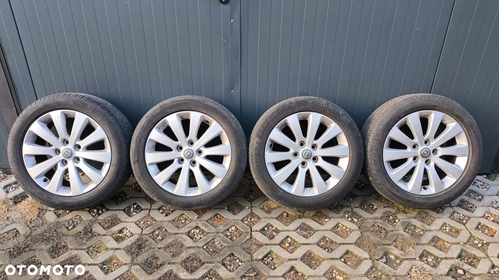 Opel Astra 1.6 Turbo Innovation - 19