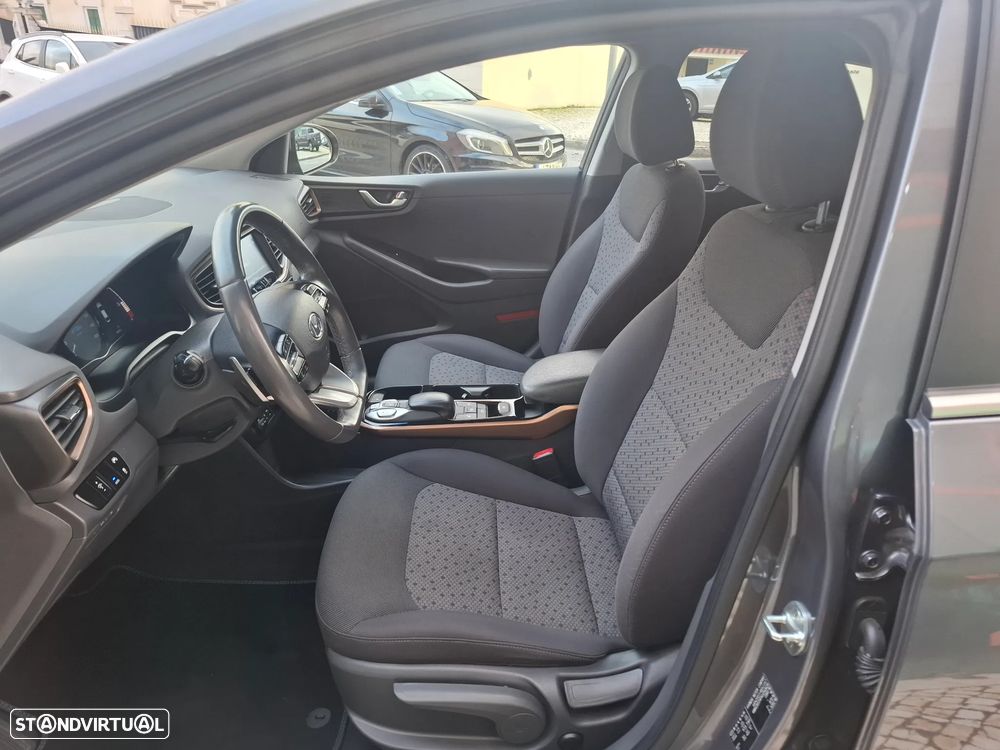 Hyundai Ioniq 28kWh Eletric Tech - 29