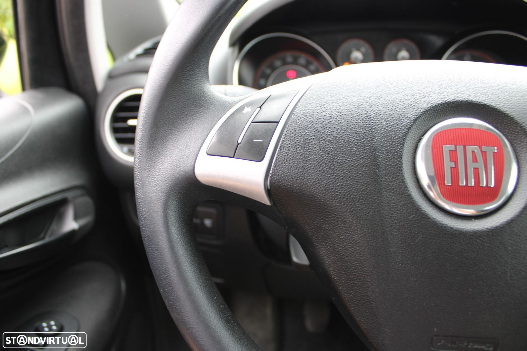 Fiat Punto 1.3 M-Jet Easy S&S - 10