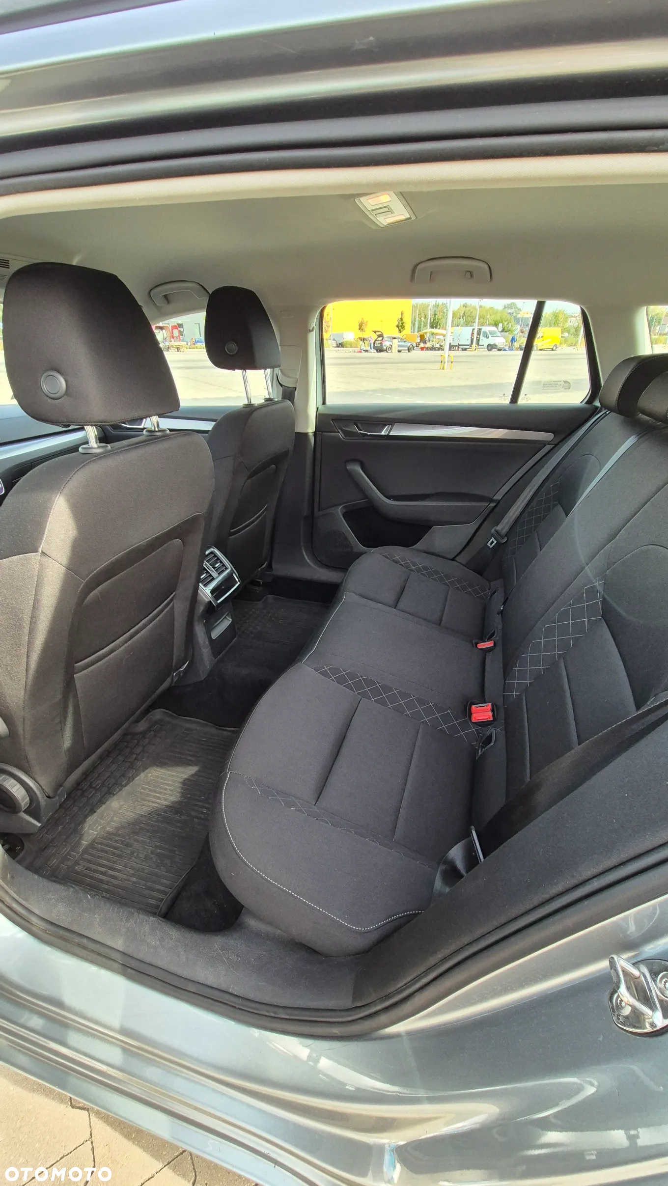 Skoda Superb 2.0 TDI Active - 15
