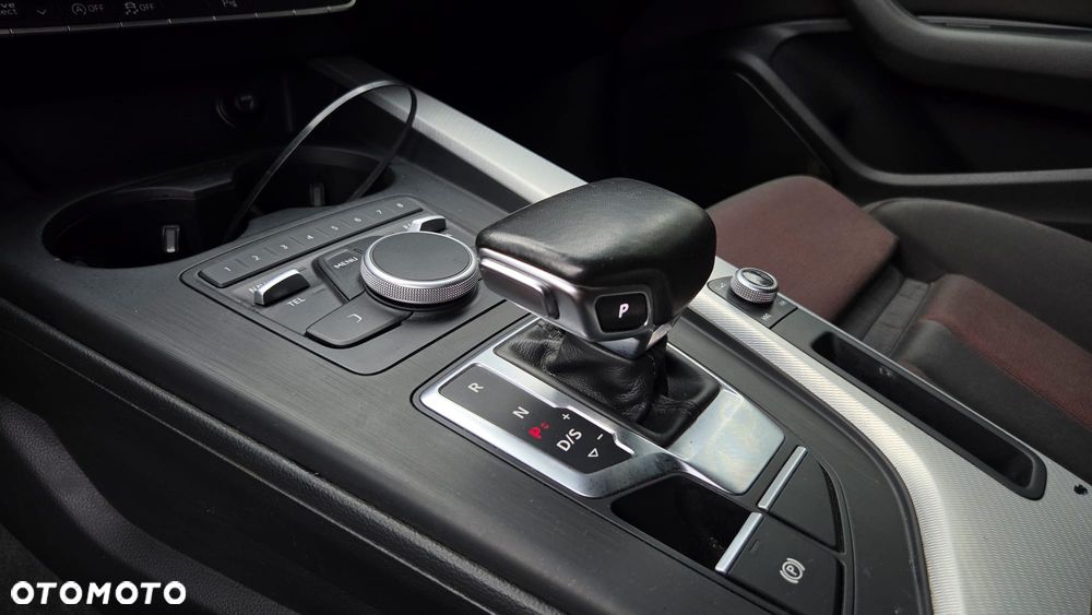 Audi A4 Avant 40 TDI S tronic quattro - 24