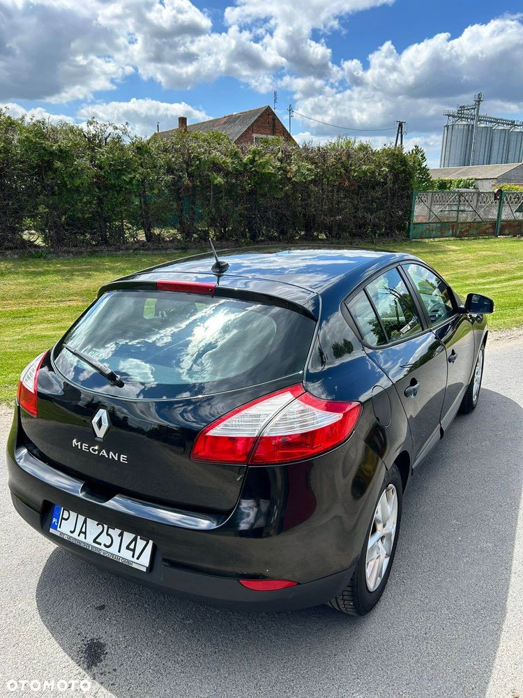 Renault Megane 1.6 Exception - 10