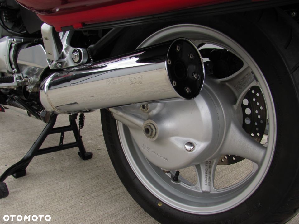 Suzuki GSX - 24