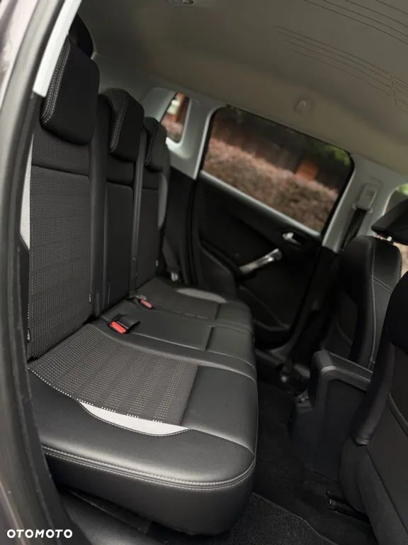 Peugeot 2008 - 28