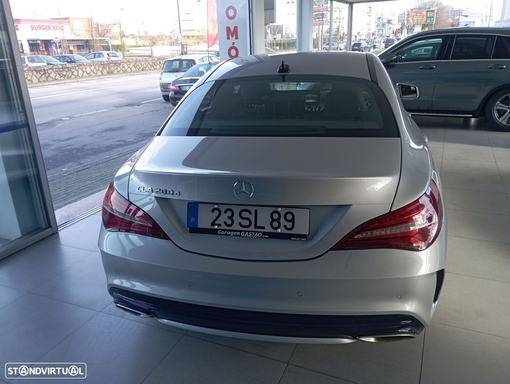 Mercedes-Benz CLA 200 d AMG Line - 4