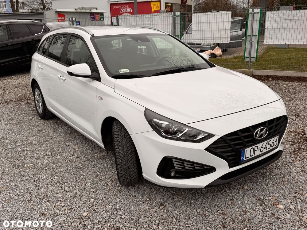 Hyundai i30 1.6 D Comfort - 12