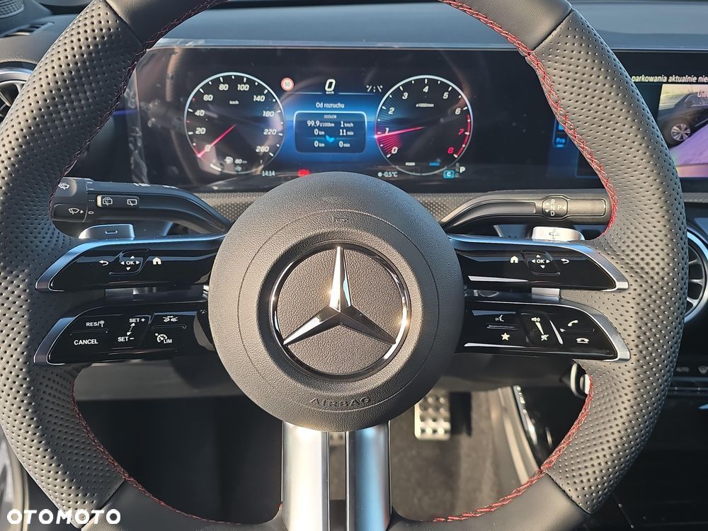 Mercedes-Benz Klasa A 200 AMG Line 7G-DCT - 12