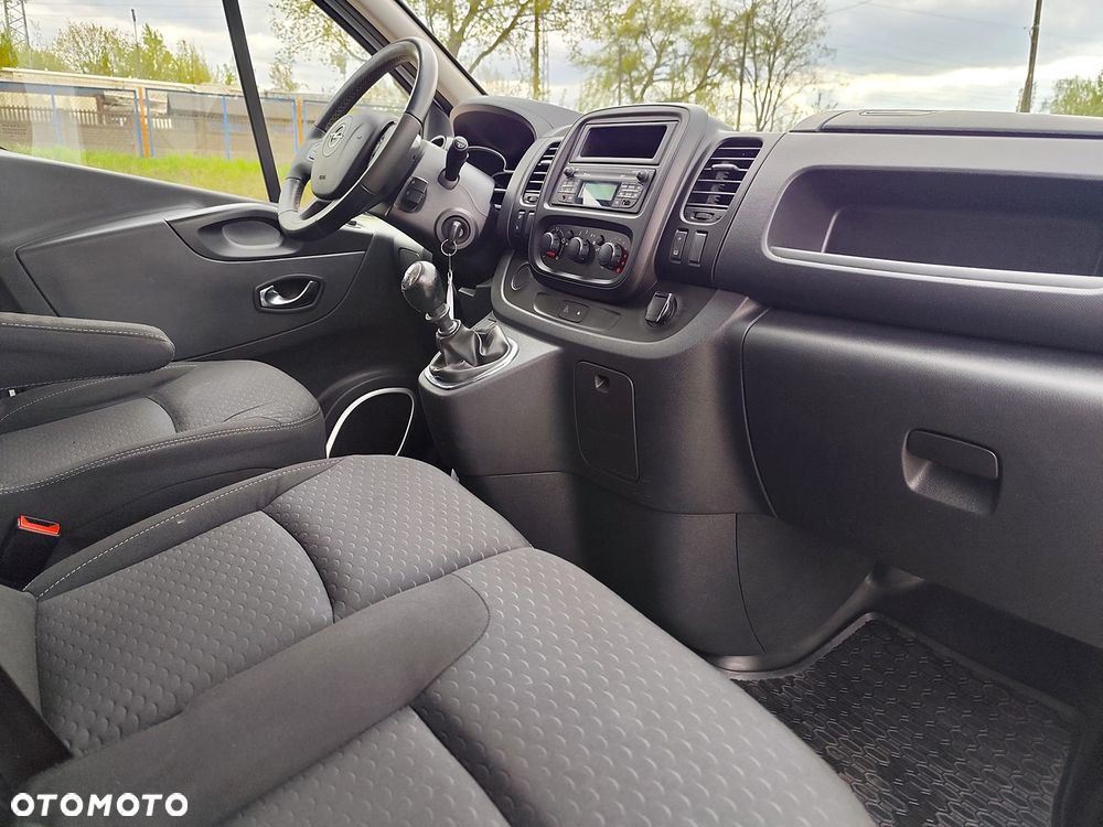 Opel VIVARO - 9
